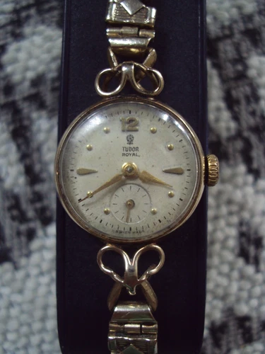 Ladies Rolex Tudor Royal 1958 London Hallmarked 9ct Gold  17 Jewels Manual Watch