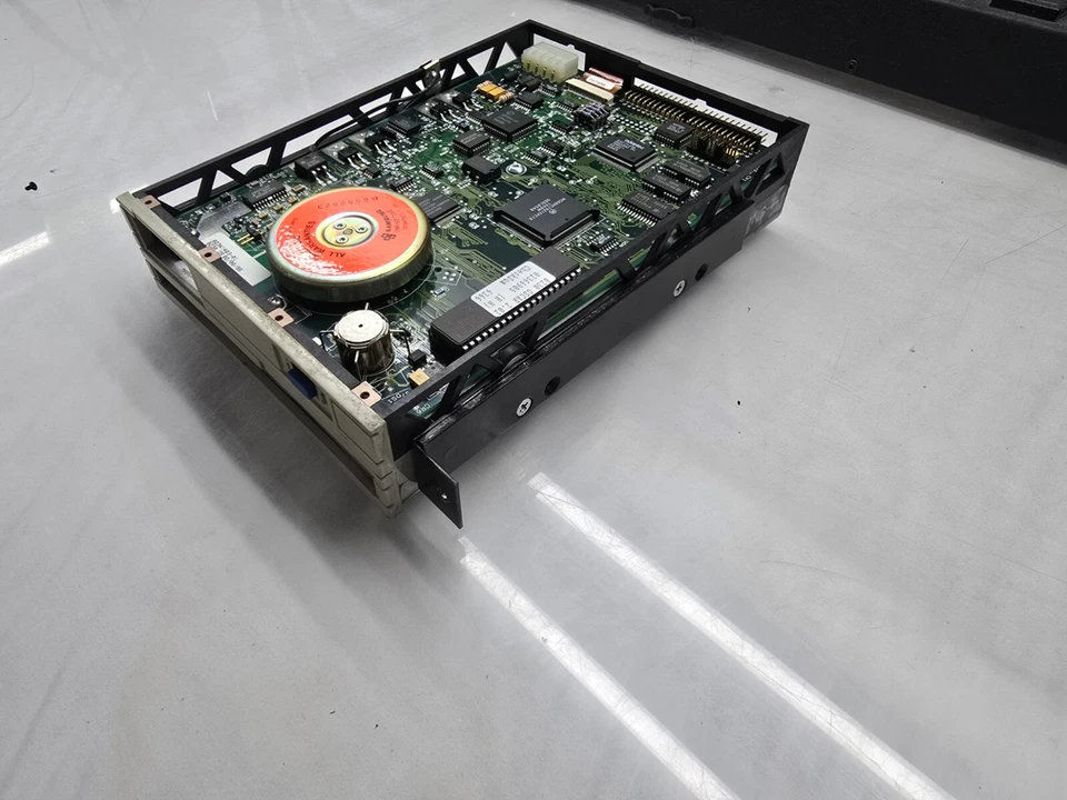 Unidad de almacenamiento de disco extraíble Iomega Beta 230A B230 OS 02/06/96 VINTAGE J22 Foto 3 de 4