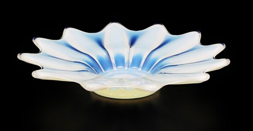 Fostoria Heirloom Light Blue Opalescent 12 Points Starburst Dish . 8 3/4" D - Picture 8 of 8