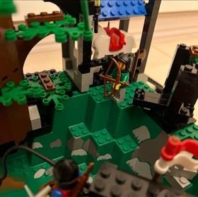 LEGO System Castle Dark Forest Fortress 6079 (1996) - As Is