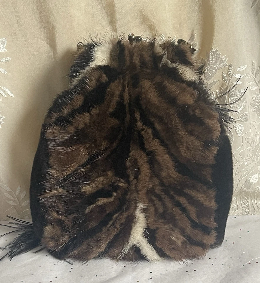 Precioso bolso de mano Mary Frances de colección cuentas de piel multicolor plumas pedrería Foto 2 de 4