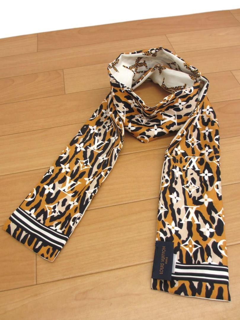 Louis Vuitton M73649 BB Jungle Silk Scarf Bandeau