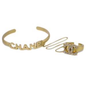 Authentic Chanel Logo Bangle With Chain Attached Cc Metal With Crystal Gold Gold_Plated