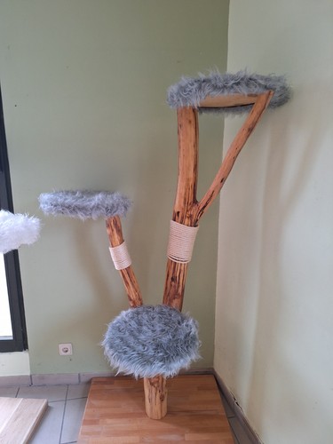 Natur-Kratzbaum,Naturkratzstamm,Katze,Katzenbaum,Naturholz
