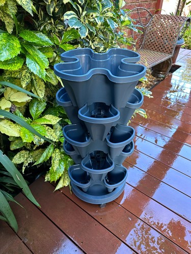 5 Tier Vertical Garden Stackable Planters – Mobile Tray with wheels - Picture 130 of 141