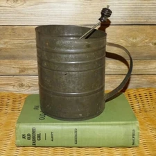 Old Antique Tinware Flour Sifter Top Crank Handle Primitive Kitchenware 5.5x4.75