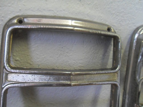 2 Original Used 1965-68 Ford Mustang Vintage Tail Light OEM BEZELS RH & LH - Picture 2 of 15