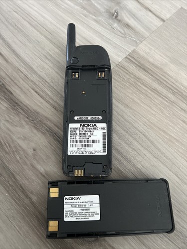 Nokia 5180. Nie działa. Nieprzetestowana. Tylko części! - Zdjęcie 2 z 3