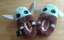 Disney Star Wars The Mandelorian Grogu Slippers S/M -NWT