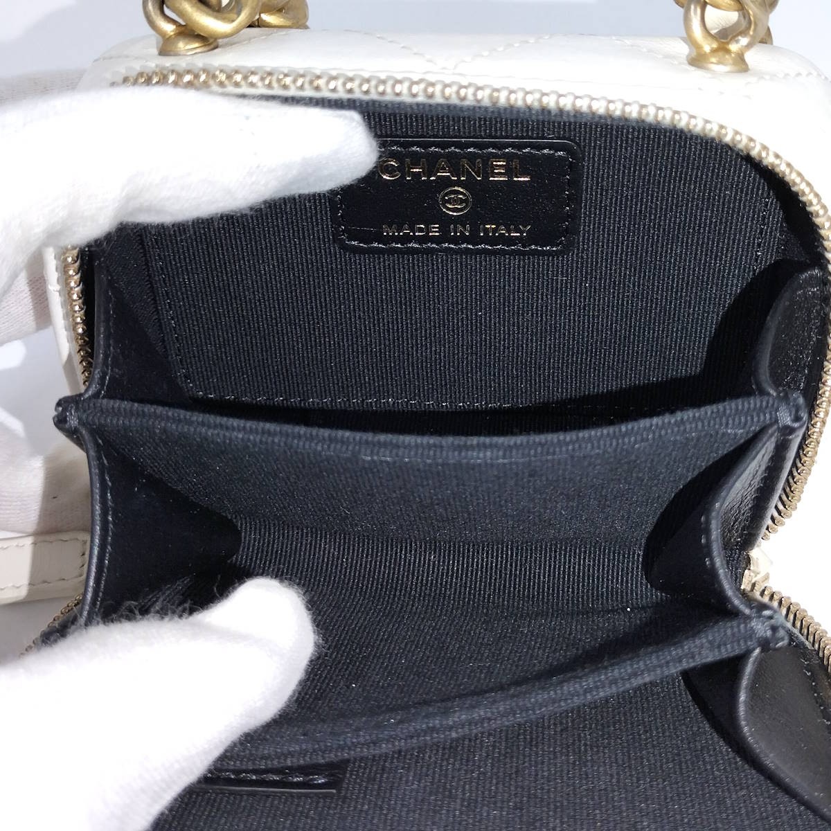 Used CHANEL Chain Shoulder Bag Matelass Coco Mark Coin Case Lambskin White AP273 image 9