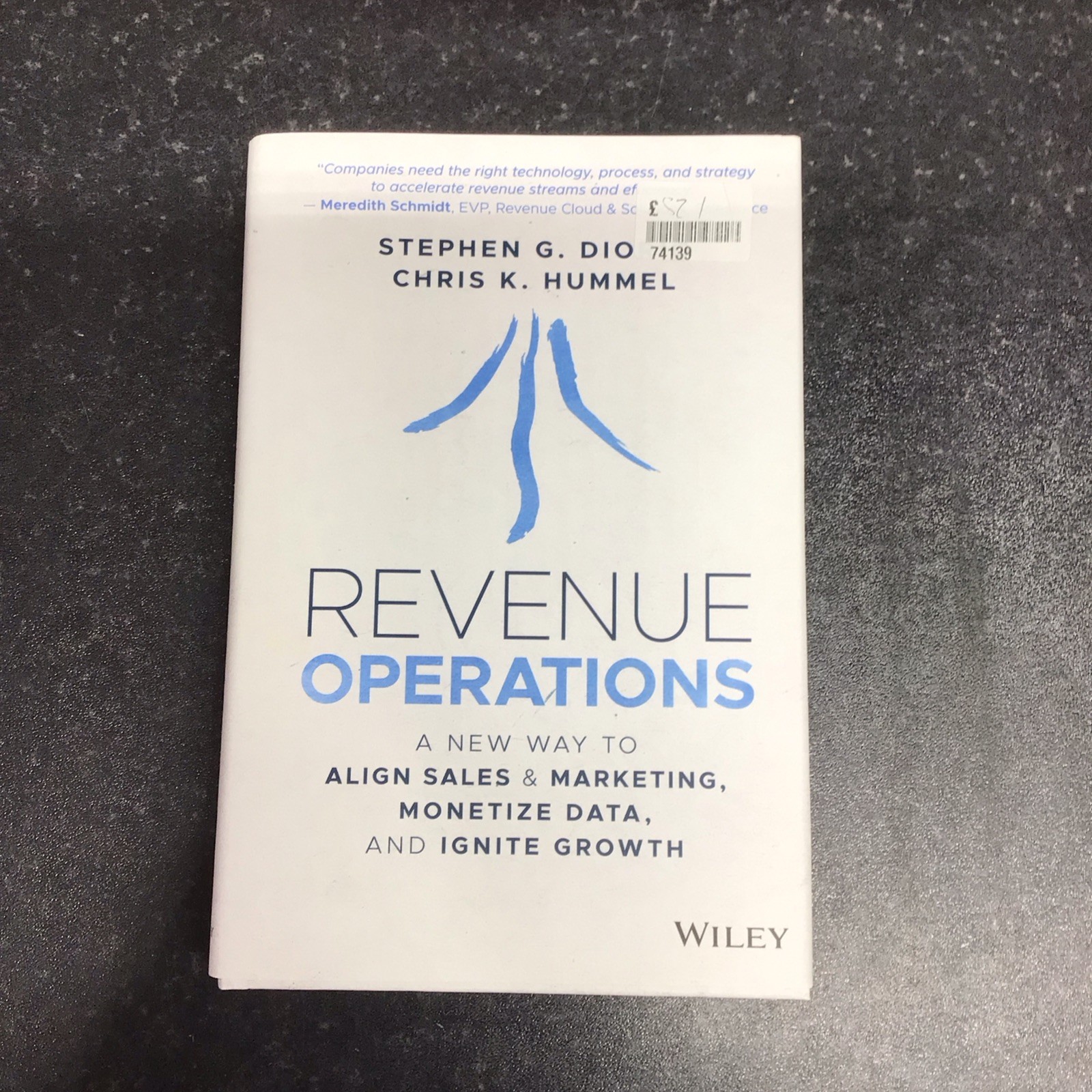 Revenue Operations : A New Way to Align Sales and Marketing, Monetize Data, ...