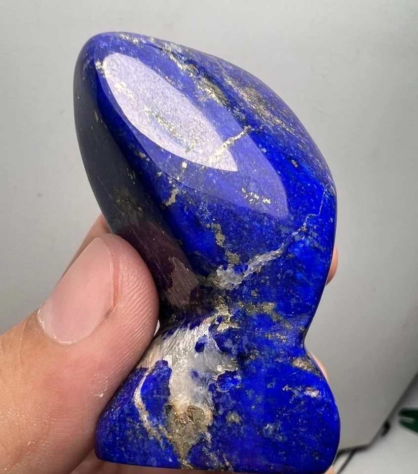 Increíble piedra preciosa de lapislázuli azul de alta calidad con tapa de 346 quilates Foto 2 de 4