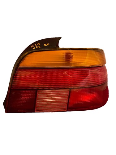 BMW E39 Limo VFL Rücklicht Rückleuchte Heckleuchte Rechts 8358032