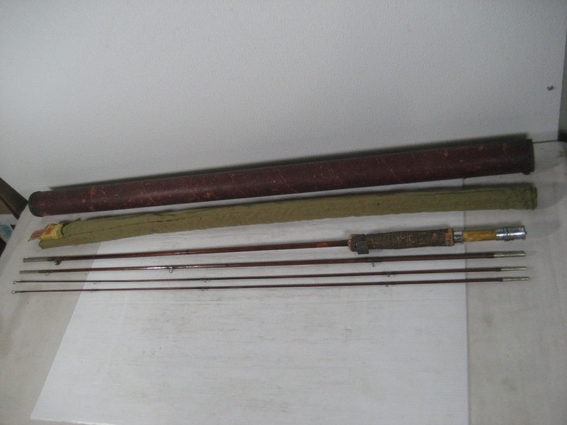ANTIQUE BAMBOO FLY FISHING ROD SOUTH BEND 359 8 1/2' 4 PIECES