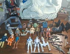 Mixed Lot Of Vintage And Modern Star Wars Action Figures