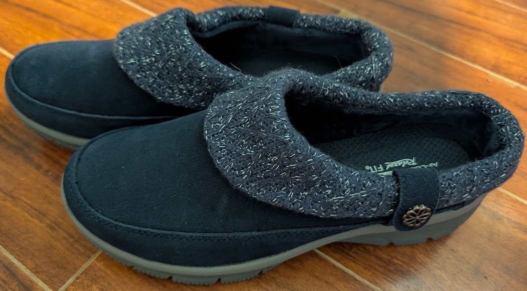 Skechers Size 10 Easy Going Water-Repellent Suede Clogs Navy Blue | eBay
