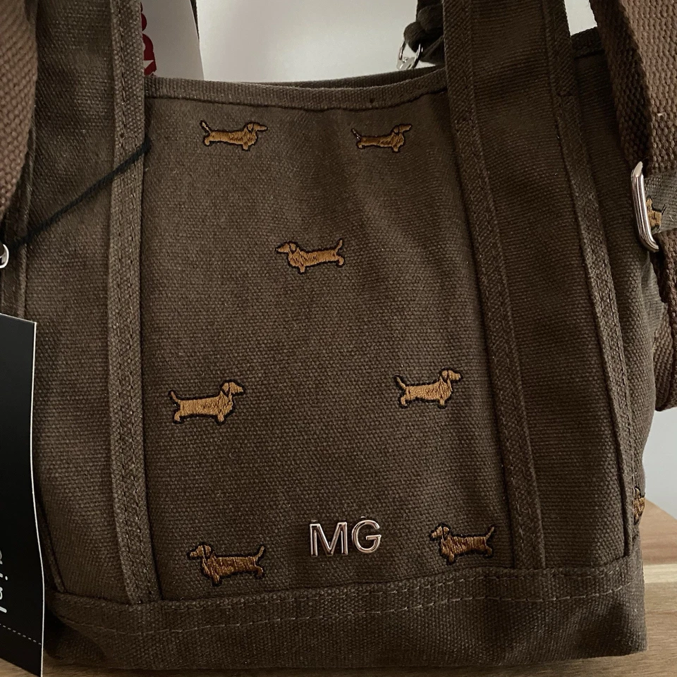Mini Bolso Bandolera Viral Madden Girl Dachshund Marrón Lona Con Dijes Nuevo Con Etiquetas Foto 4 de 4