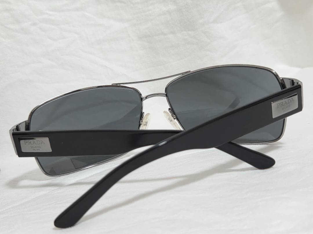 Prada Icon Plate Logo Teardrop Metal Combo Sunglasses Black Used thumbnail 5