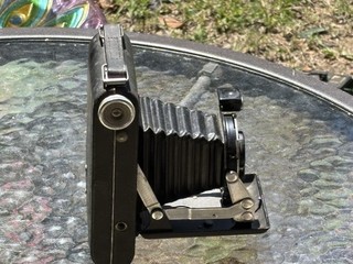 Vintage Kodak Vigilant Junior Six 20 Camera Kodet Lens Dak Shutter WORKS