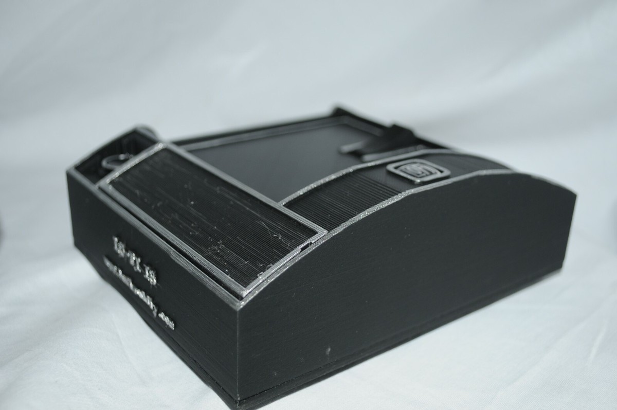 Lo-Fi custom instant back for Polaroid 600se shoots Instax Square