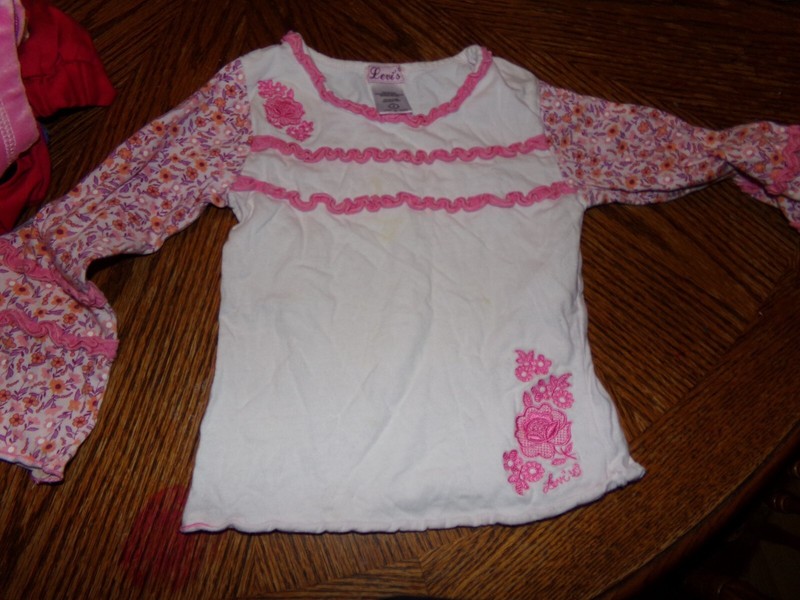 +* GIRLS LEVIS SHIRT 4T H 586
