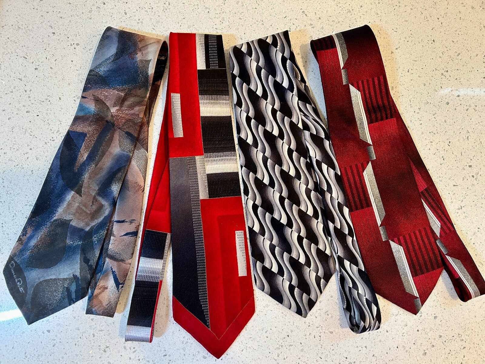 oscar de la renta studio tie