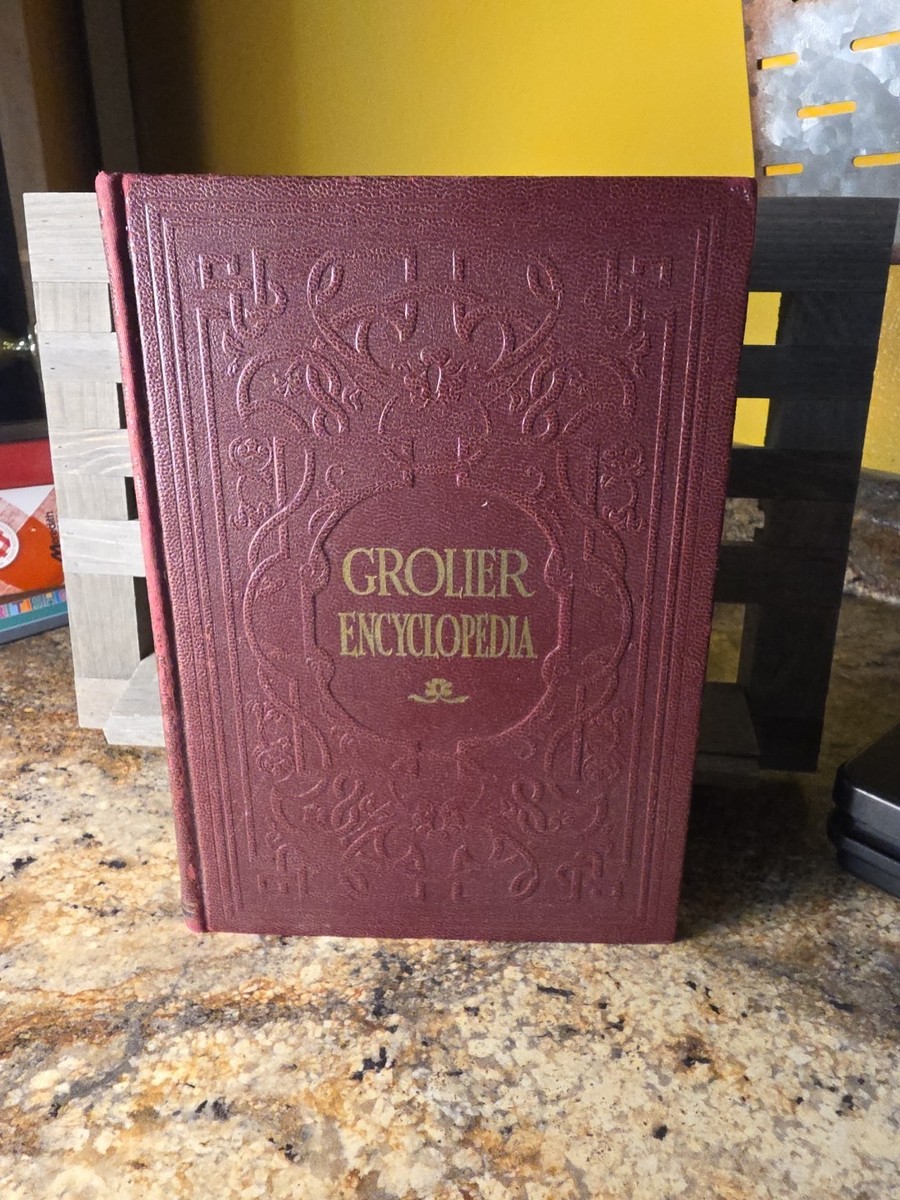 1946 Grolier Encyclopedia Volume 1 Grolier Society Publishers