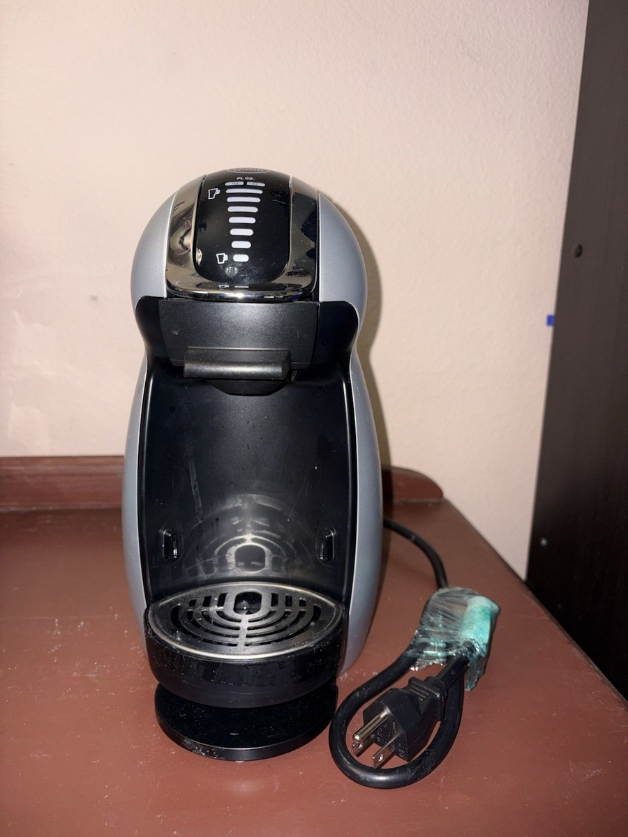 新品　Nescafe Dolce Gusto Genio 2 Basic Nescafé Dolce Gusto Genio 2 Espresso Machine Single Serve Coffee
