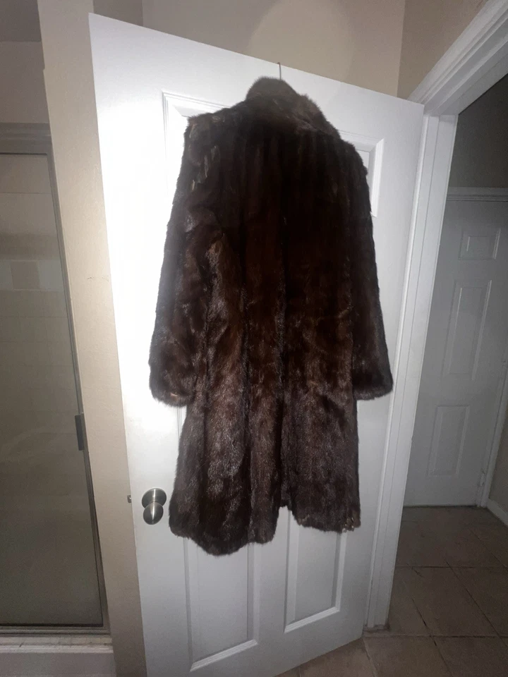 Vintage Women's MINK  Fur Coat Brown Medium Length Black Diamond - Image 3 of 4