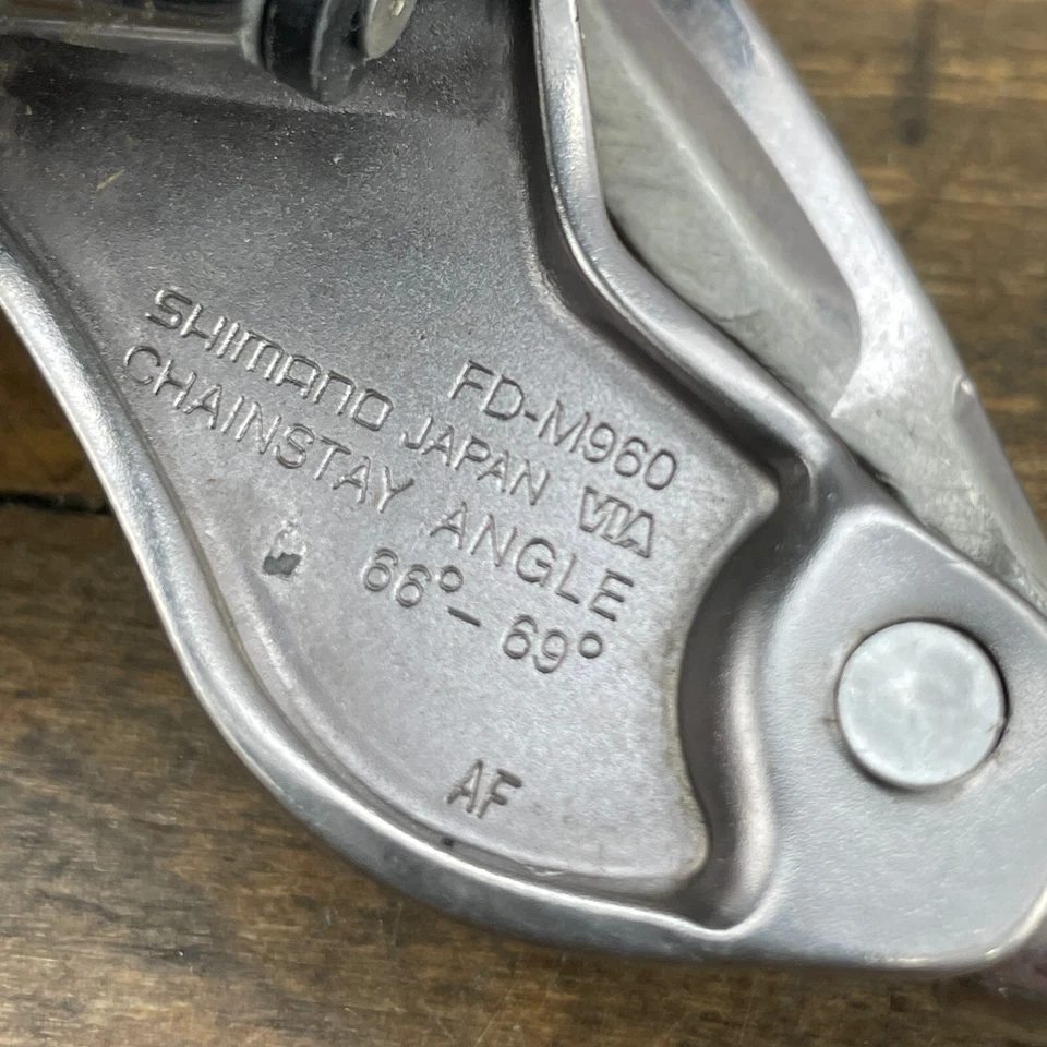 Shimano XTR Front Derailleur FD-M960 E Type Bottom Bracket Top Pull Differential - Image 3 of 4