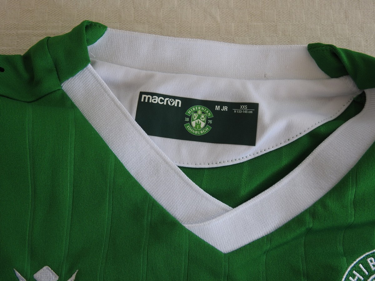 DESIGN - T-shirt de football effet rétréci avec détail en dentelle