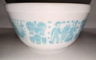 Vintage 402 Pyrex Amish Butterprint Turquoise White Mixing Bowl 1 1/2 QT