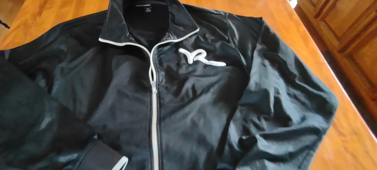 Picture 5 of 6