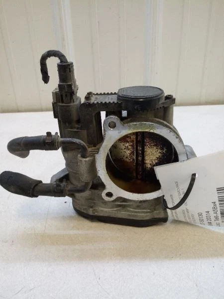 Hyundai Entourage 2007 cuerpo del acelerador fabricante original usado probado 351003C200 Foto 2 de 4