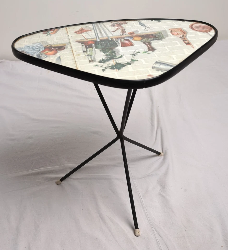Table D'appoint ERDAL Triangulaire -Pied TRIPODE Métal Années 50 Vintage - Photo 4/4