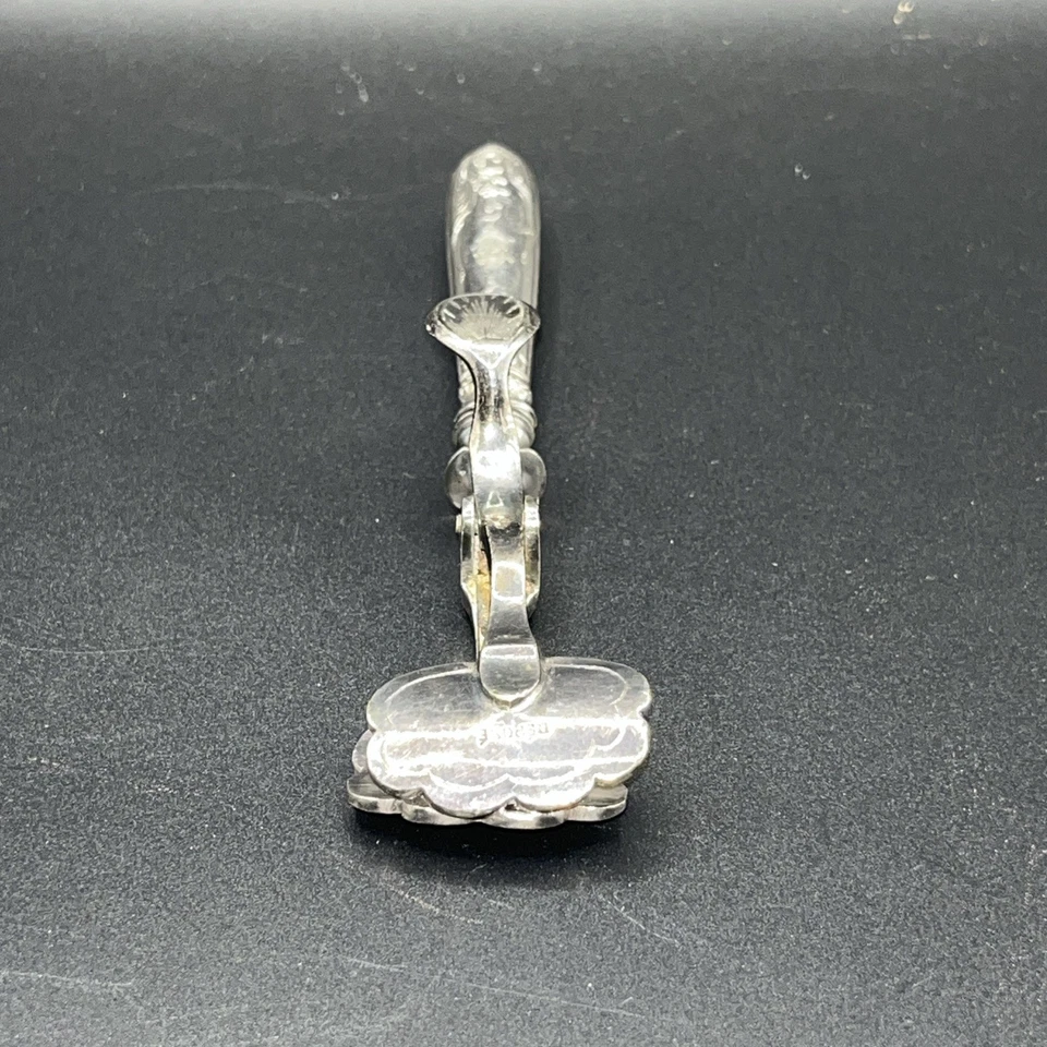 RARE ANTIQUE FRENCH STERLING SILVER LAMB BONE HOLDER 'MANCHE A' GIGOT' 53 Grams - Image 2 of 4