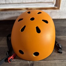 Dziecięcy rozmiar L Multi-Sport Pomarańczowy kask. Kolarstwo, łyżwiarstwo, hulajnoga i więcej