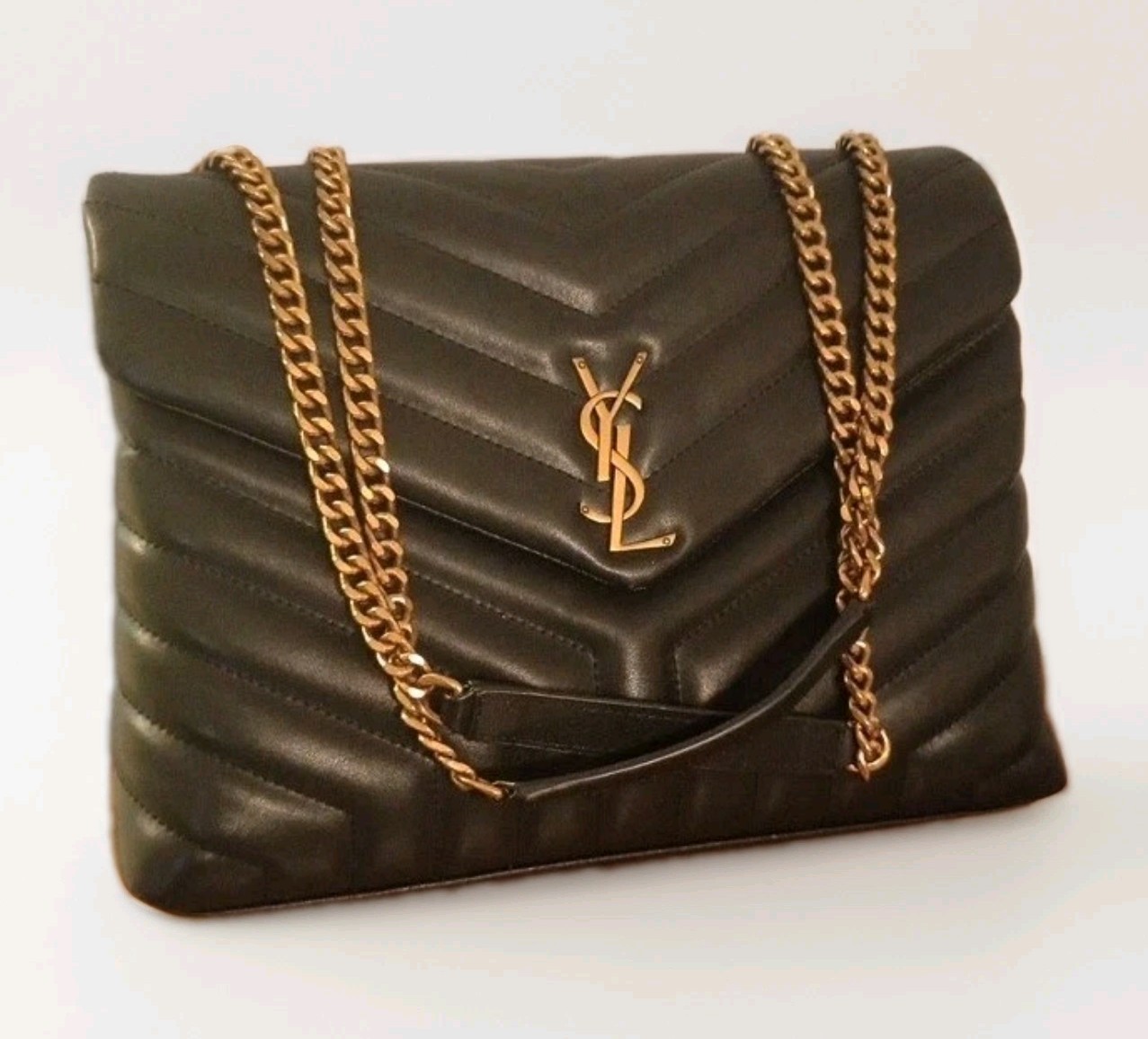 SAINT LAURENT YSL Loulou medium quilted leather shoulder bag Black Puffer Purse