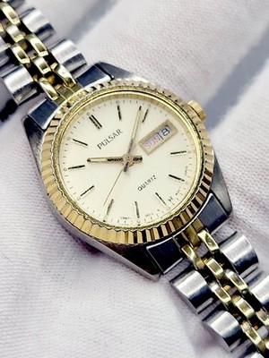 Pulsar By Seiko Quartz Women Watch 23mm Vintage Day Date New Battery Runs 