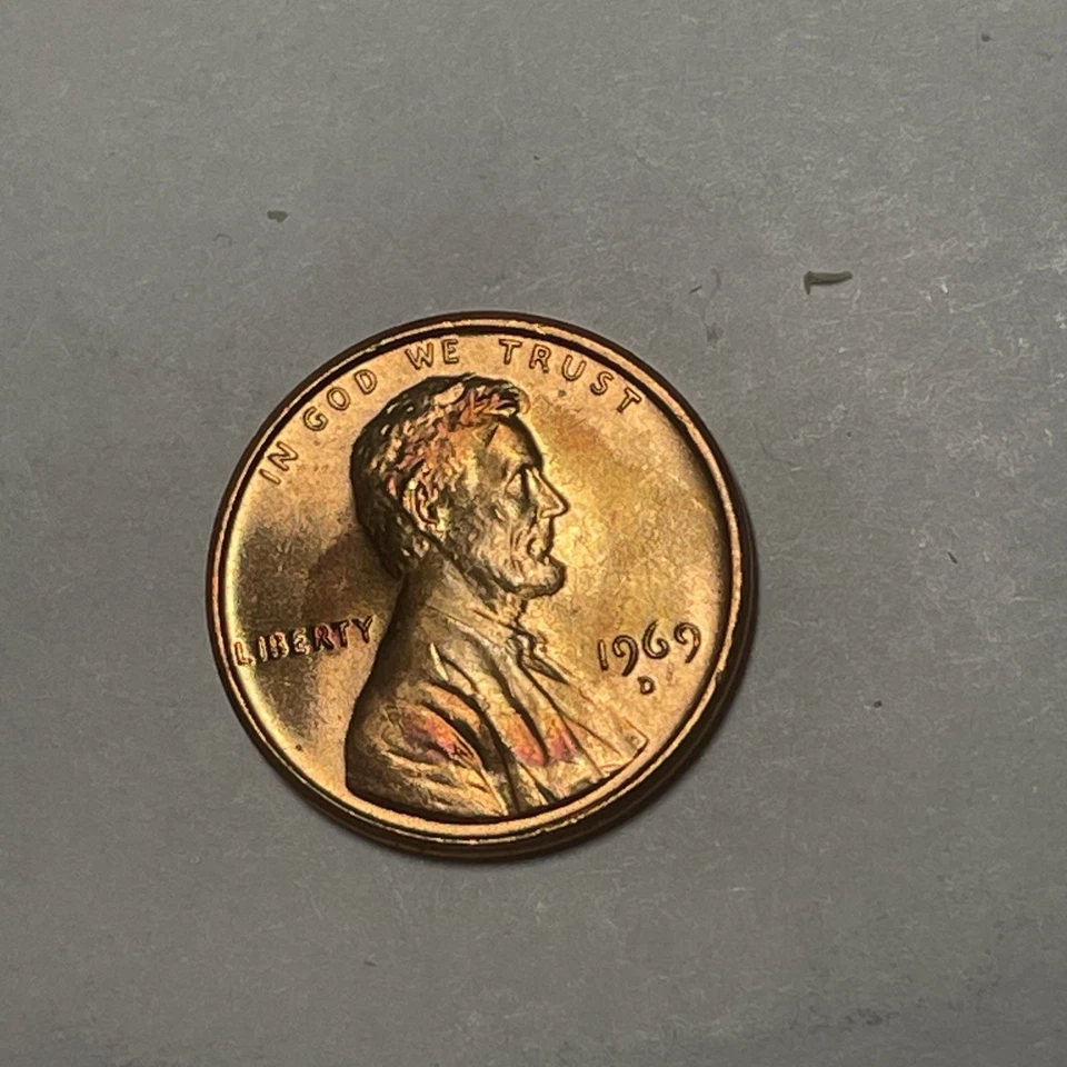 1969-D Lincoln Memorial Cent Penny with Natural Rainbow Toning 122 UNC OBW Roll - Image 3 of 4