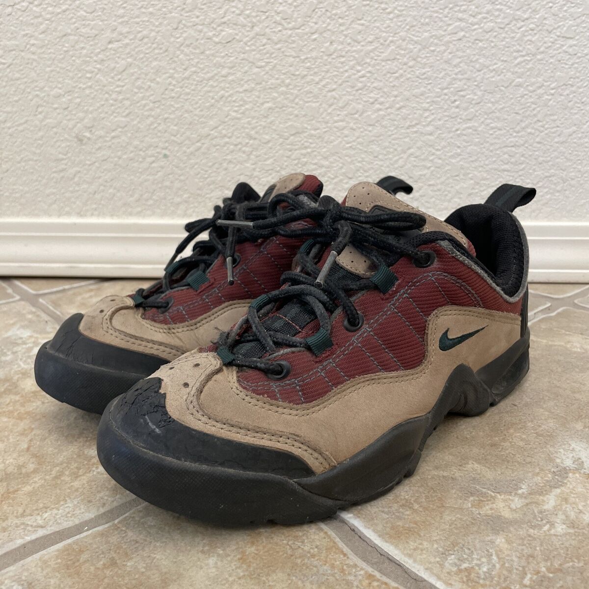 Vintage Nike acg