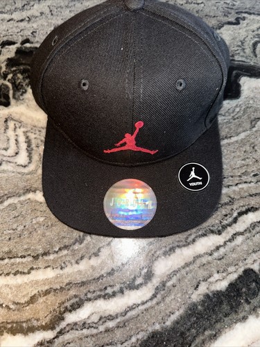 Nike Jordon Boy's Jumpman Snapback Hat, Youth Size 8-20, black/red