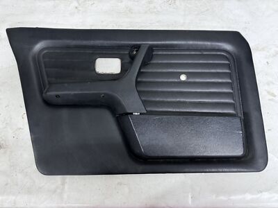 BMW 3er E30 Touring Türpappe Vorne Links Schwarz Leder 1906243