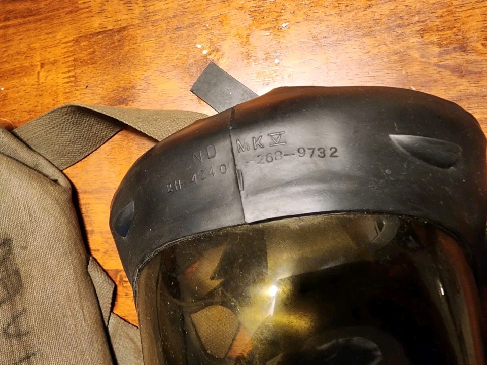 Us Army USN 1950s US Navy ND Mark V Gas Mask Military Vietnam War EBay us-army-usn-1950s-us-navy-nd-mark-v-gas-mask-military-vietnam-war-ebay