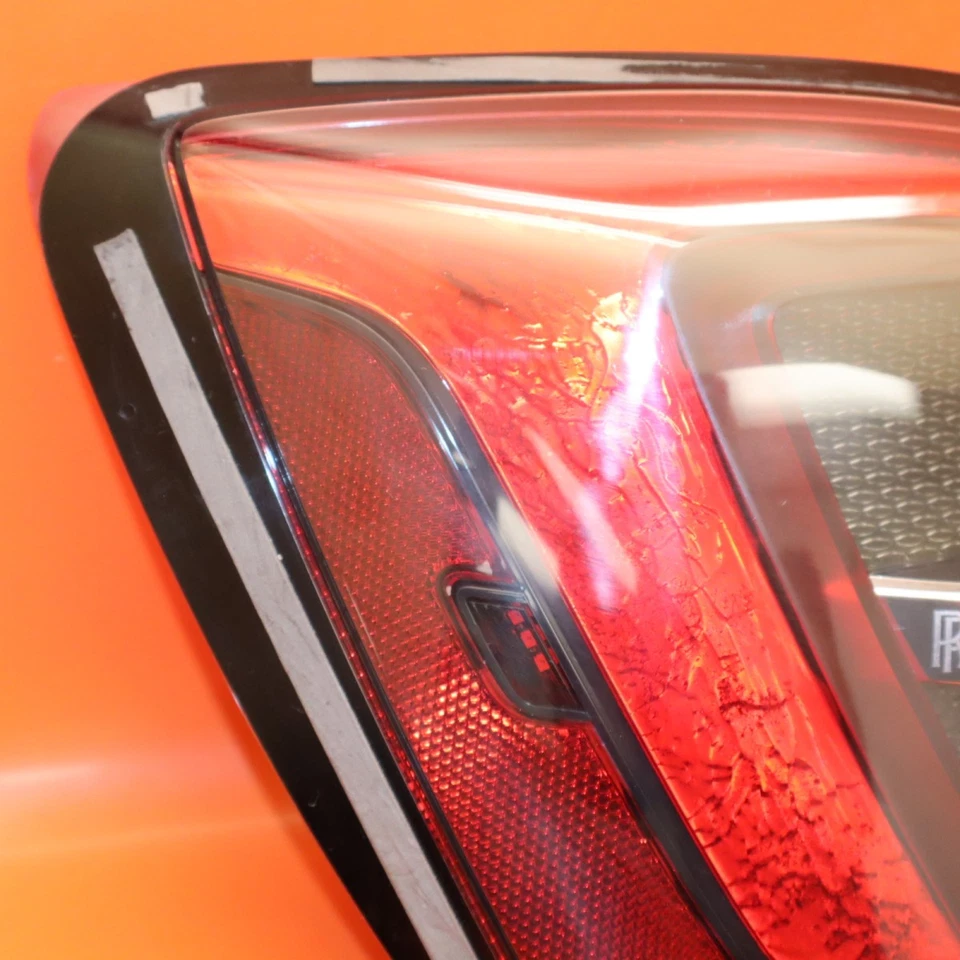 ROLLS ROYCE GHOST LUZ TRASERA CONDUCTOR IZQUIERDO 2021 2022 2023 LED 748619508 OEM Foto 3 de 4