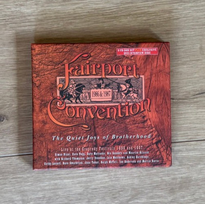 FAIRPORT CONVENTION - The Quiet Joys Of Brotherhood - Box mit 2 CD und 1 DVD