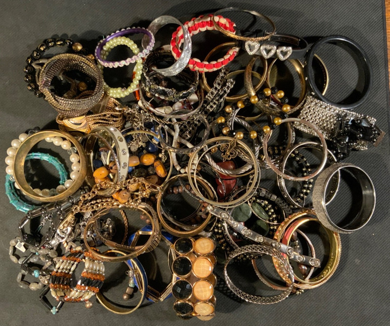 Huge Vintage and modern costume jewelry lot of 90 costume jewelry bracelets 