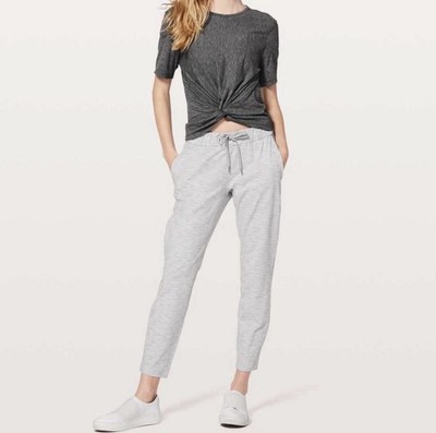 Lululemon On The Fly Pant 7/8 Wee Are From Space Nimbus Battleship Size 2