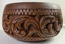 Vintage Hand Carved Wooden Bowl Leaf Pattern Solid Wood Decor