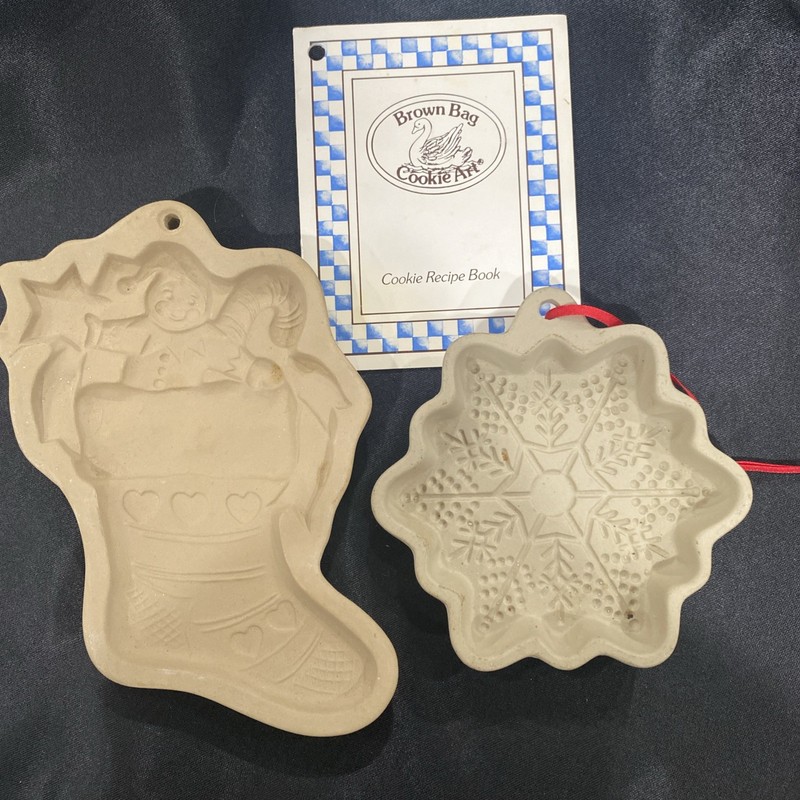 1987 Brown Bag Cookie Mold Christmas Stocking With Bonus Snowflake Mold